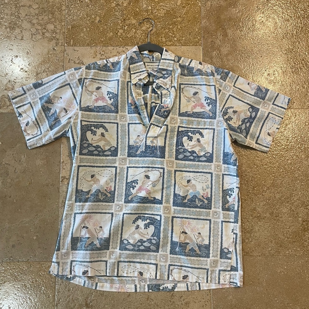 Reyn Spooner Blue and Cream Graphic Shirt